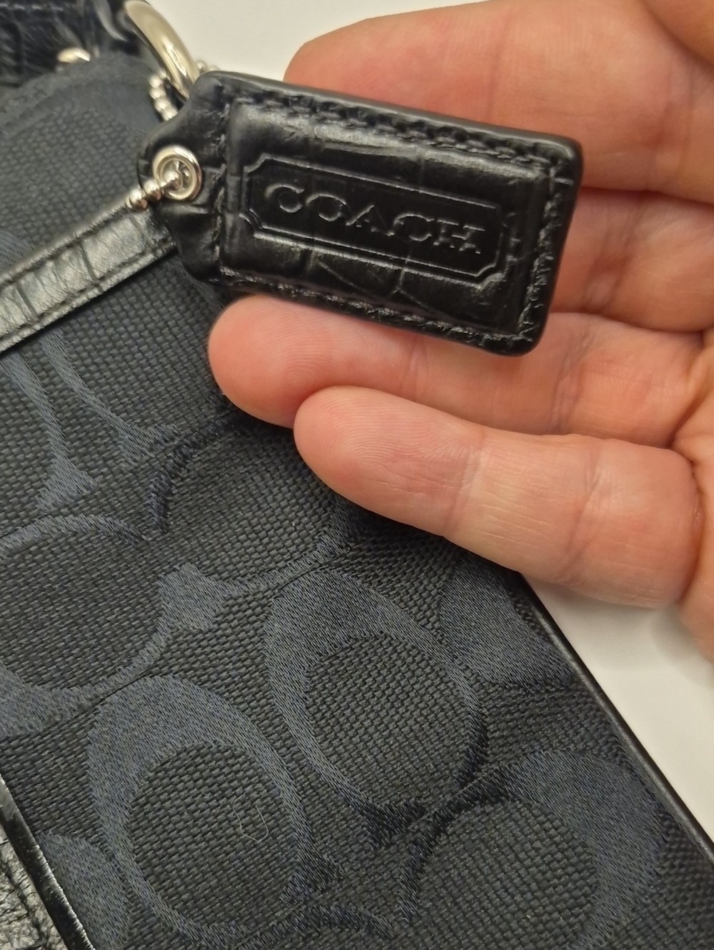 COACH Sutton Sugnature Black CANVAS CROSSBODY - Picture 2 of 11